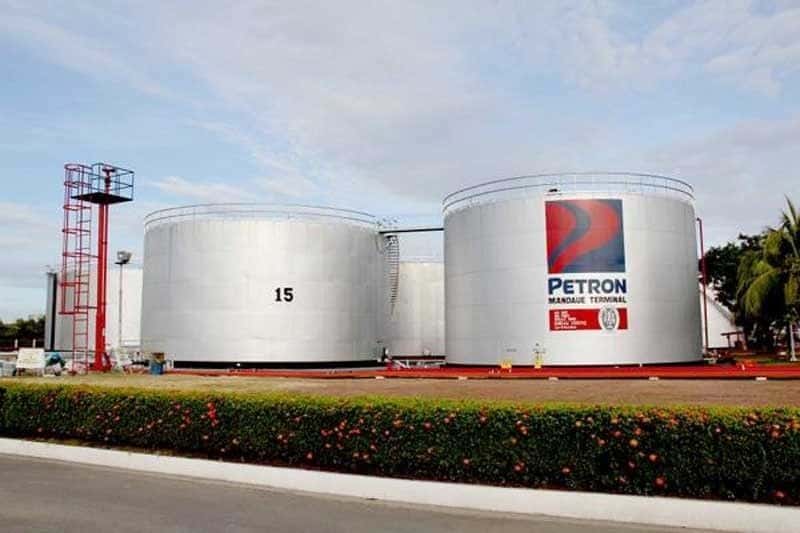 “For Petron Refinery, I will close that down if talks with the government will not succeed,”President and CEO Ramon Ang told reporters yesterday.
