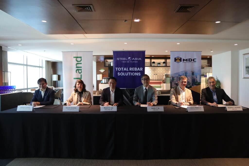 L-R: MDC A+E Design & Sustainability Head Jeremy G. Acosta, Ayala Land Sustainability Head Anna M. Gonzales, Ayala Land Chief Sustainability Officer Robert S. Lao, SteelAsia President and COO Sean Andre Y. Sy, MDC CFO Jose C. Platero, Jr., and SteelAsia Chief Sustainability Officer Stephen J. Araneta
