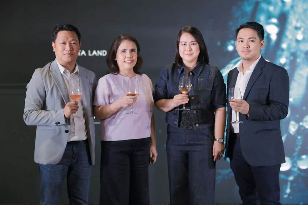 Making the evening even more unforgettable is Vista Land Chief Operating Officer, Jerylle Luz Quismundo, leading the toast to the new high-rise development.
