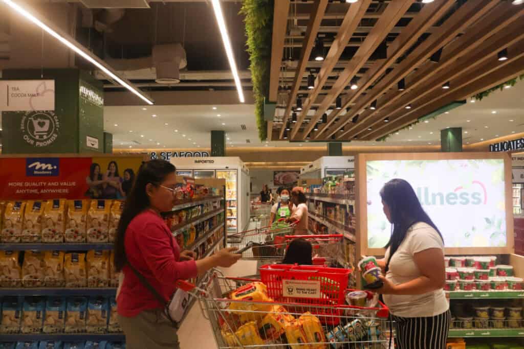 The relaunched Robinsons Magnolia Supermarket has a new modernized design highlighting the wellness section to promote healthy lifestyle choices. — KAELA B. GABRIEL
